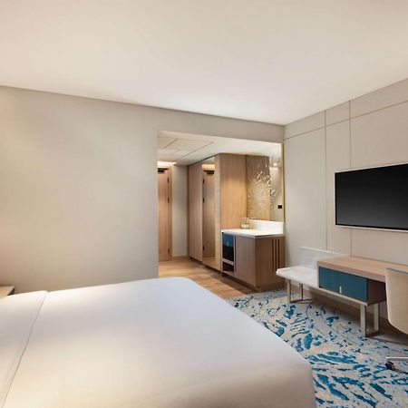 Doubletree By Hilton Jakarta Bintaro Jaya Serpong Extérieur photo