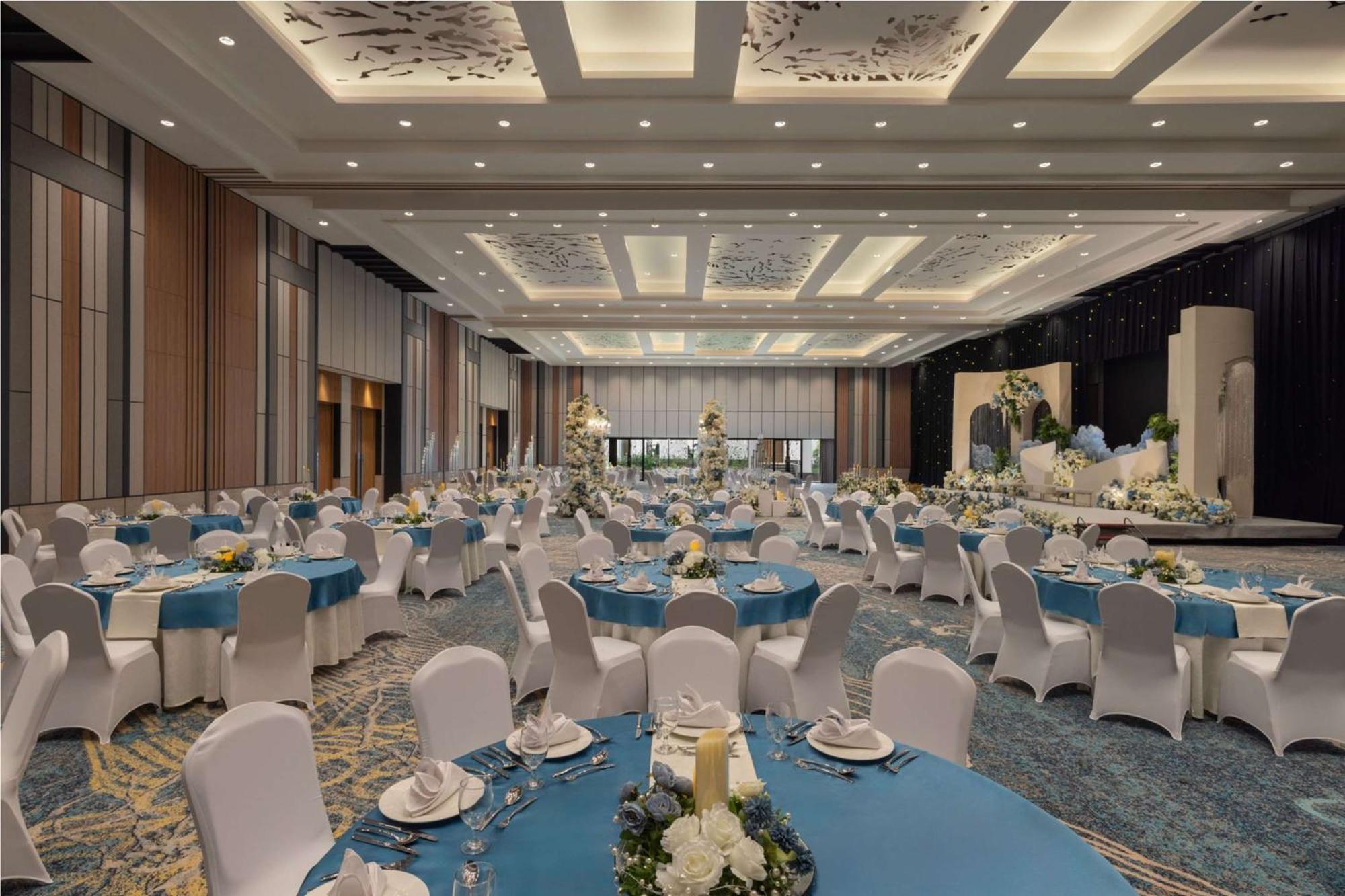 Doubletree By Hilton Jakarta Bintaro Jaya Serpong Extérieur photo