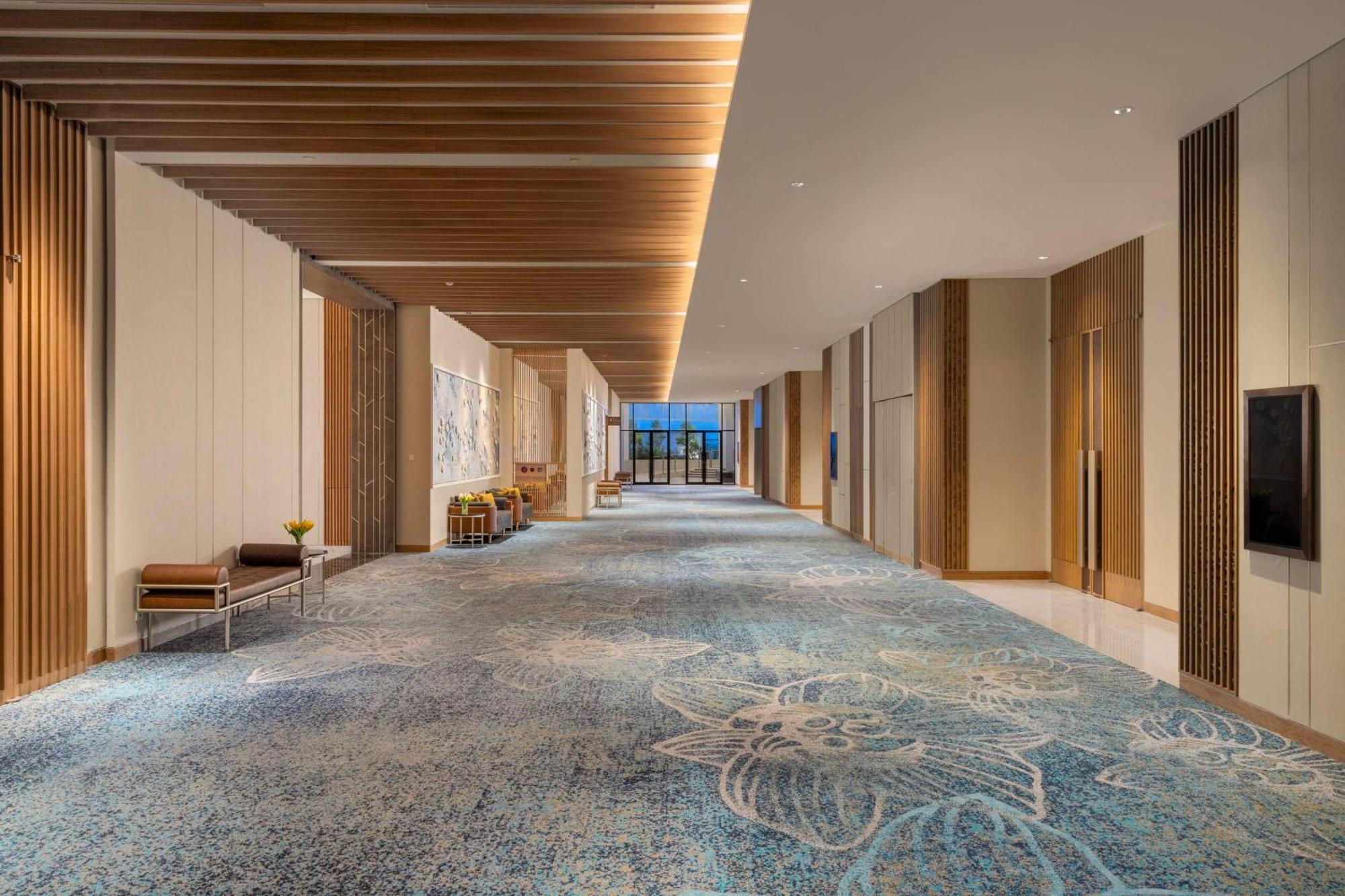 Doubletree By Hilton Jakarta Bintaro Jaya Serpong Extérieur photo